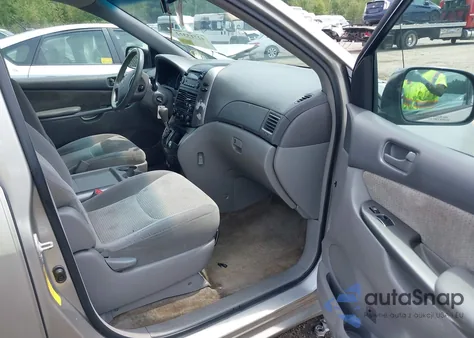 2009 Toyota Sienna Le from USA, damaged, VIN 5TDZK23C09S245250